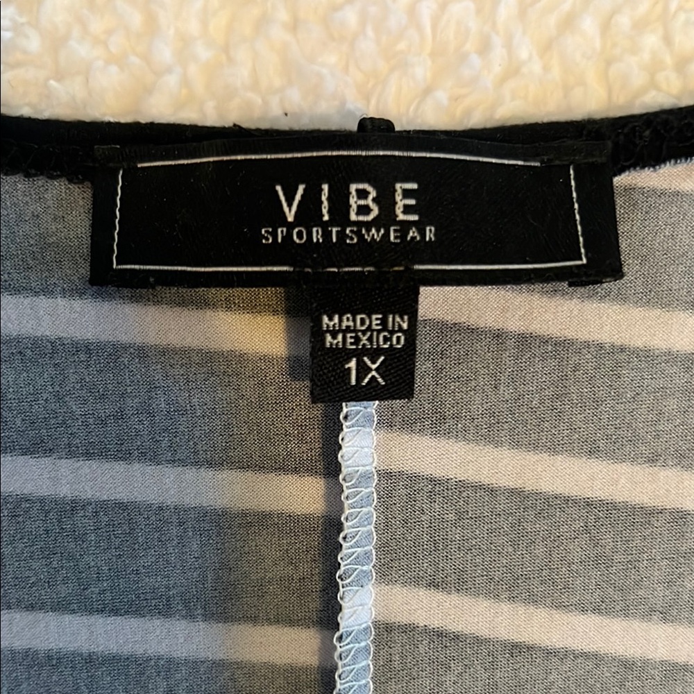 Vibe Sportswear Black and White Striped Dress Size 1X - Picture 2 of 8